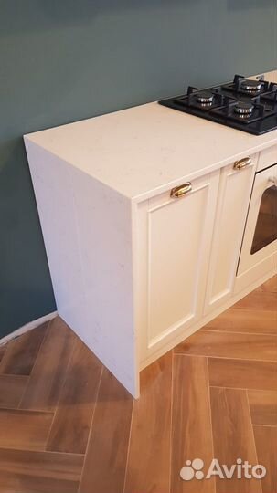 Столешница из кварцевого агломерата