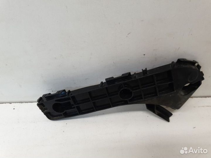 Кронштейн бампера передний правый Lexus Lx 3 2016