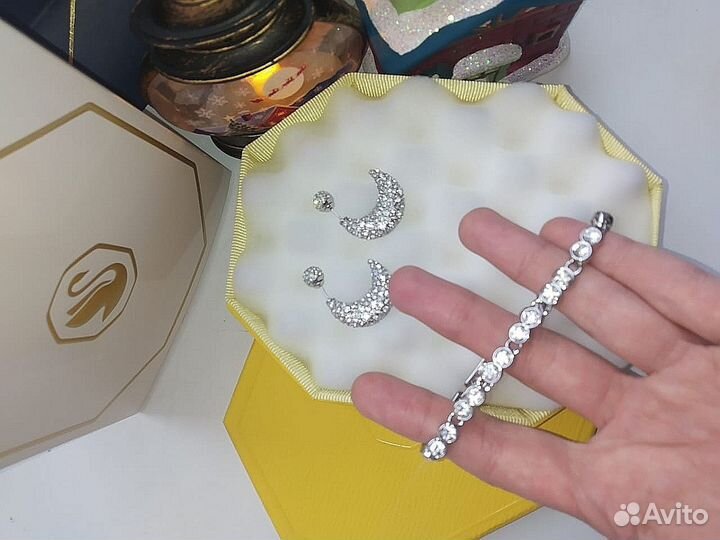 Swarovski браслет