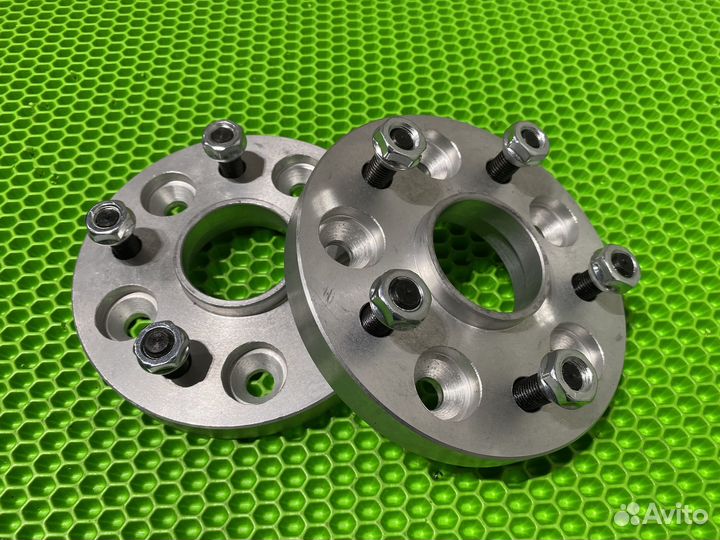 Проставки 5х114,3 20 мм. DIA 60.1 Toyota 2 шт