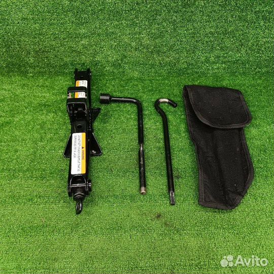 Домкрат SsangYong Actyon 2 SUV 2013 0911034002