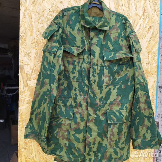 Камуфляжный костюм