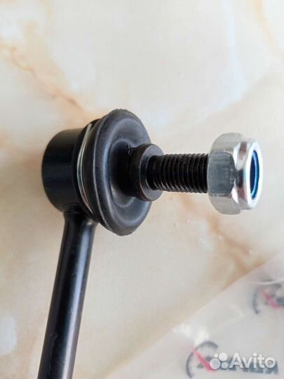 Тяга стабилизатора тойота