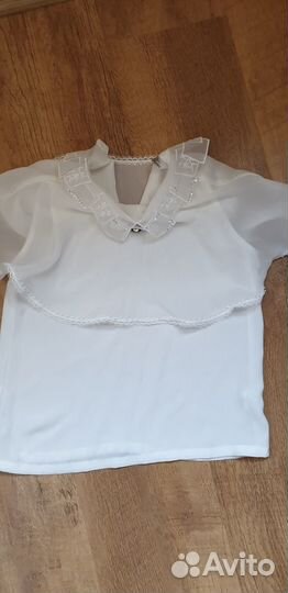 Блузка белая
