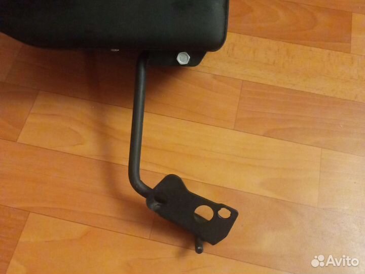 Подлокотник гранта