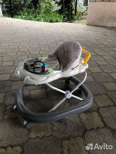 Ходунки детские бу 2 шт бесплатно