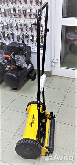 Газонокосилка механическая Champion мм4026