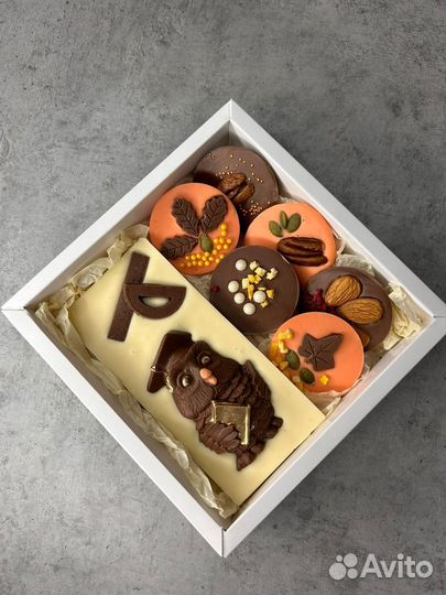 Подарки на 1 сентября,наборы из шоколада