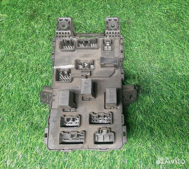 В наличии: Блок пред. Toyota Avensis 1