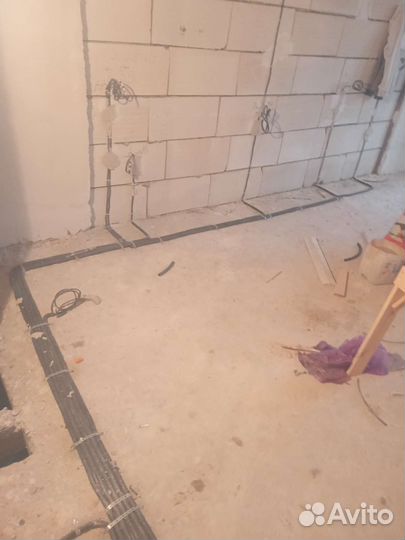 Электромантажник