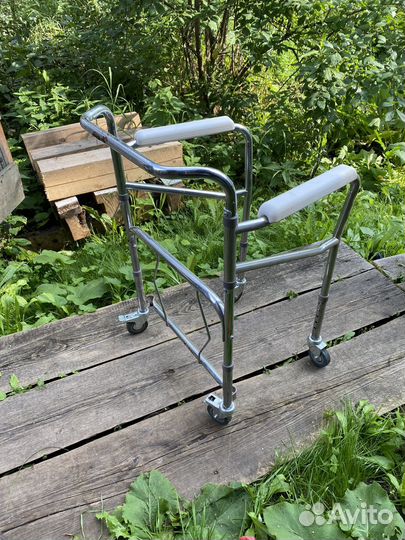 Ходунки для взрослых