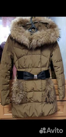 Пуховик женский