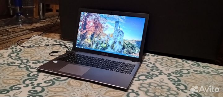 Ноутбук asus