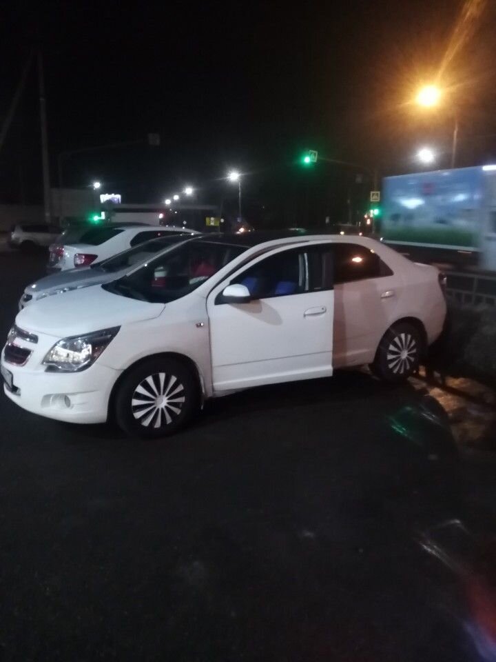 Chevrolet Cobalt: фото владельца