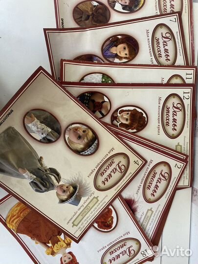 Кукла фарфоровая