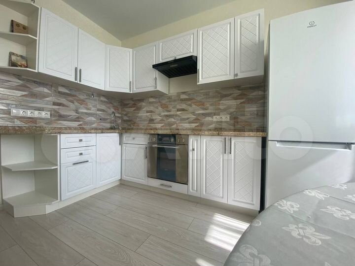 1-к. квартира, 42 м², 18/22 эт.