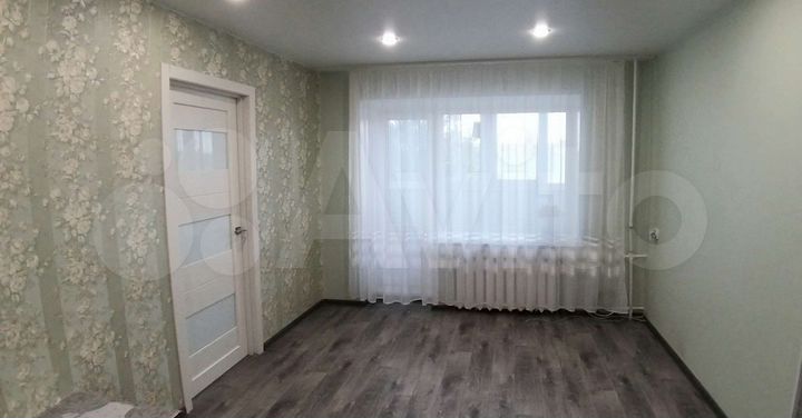 2-к. квартира, 46 м², 4/4 эт.