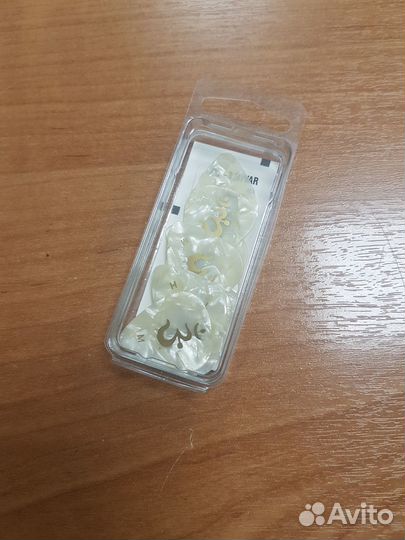 Медиаторы Ernie Ball и PRS