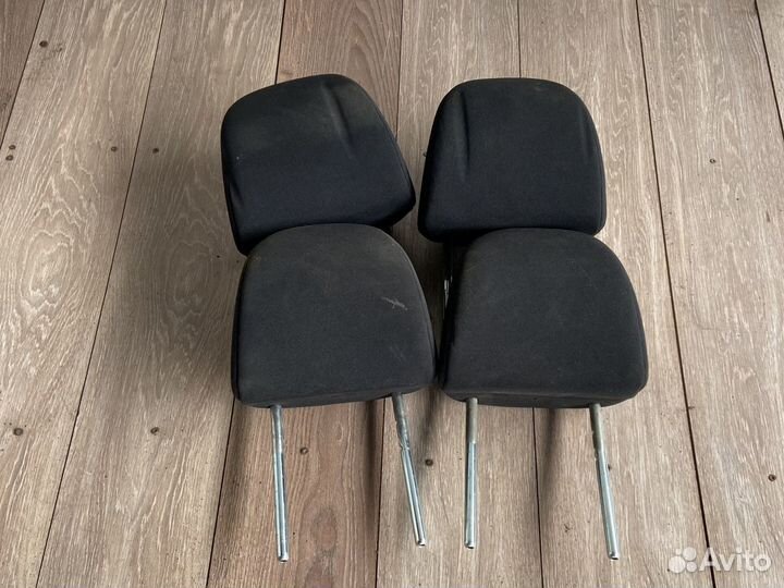 Подголовники Toyota Corolla Auris