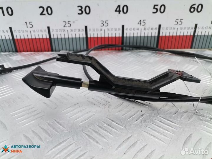 Ручка открывания капота Ford Windstar 1998