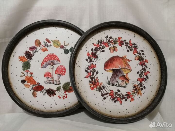 Круглый поднос для подачи или декора