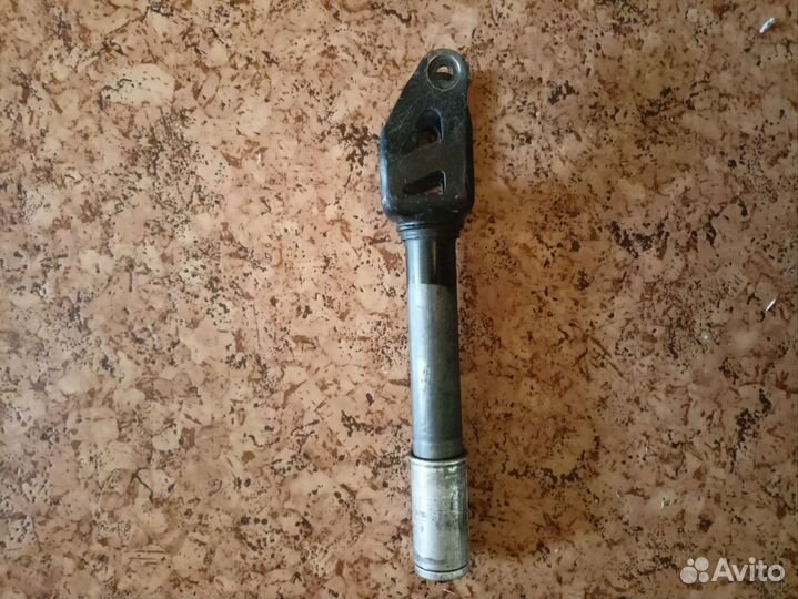 Вилка от самоката