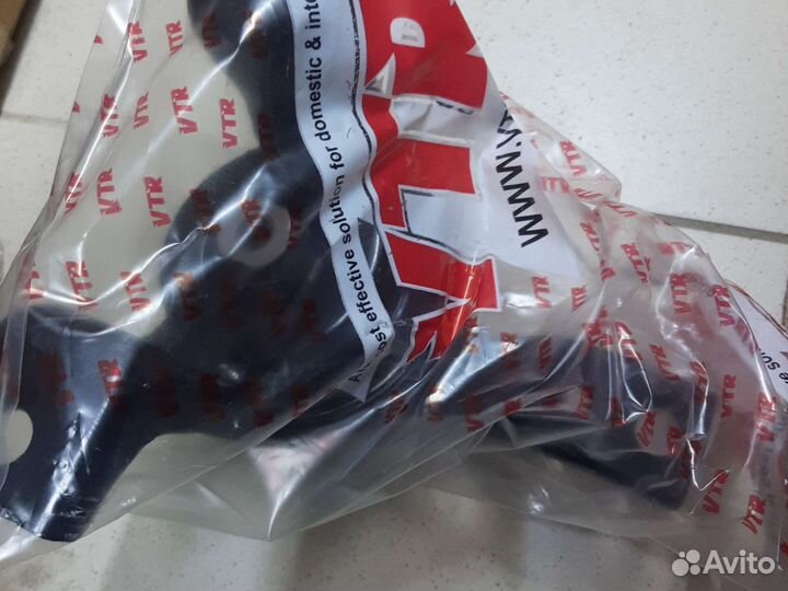 Подушка двигателя, правая mitsubishi