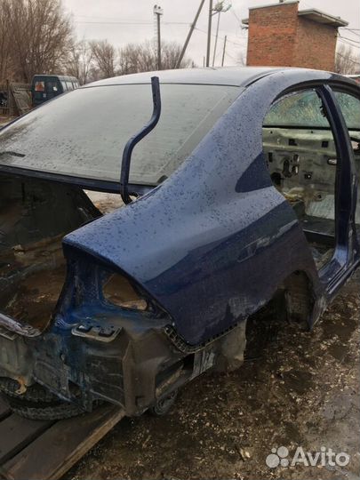 Крыло заднее четверть прав honda civic 8 4D 1.8 ат