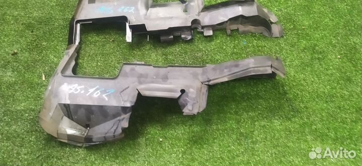 Воздуховоды радиатора пара Audi A5 caeb 2011