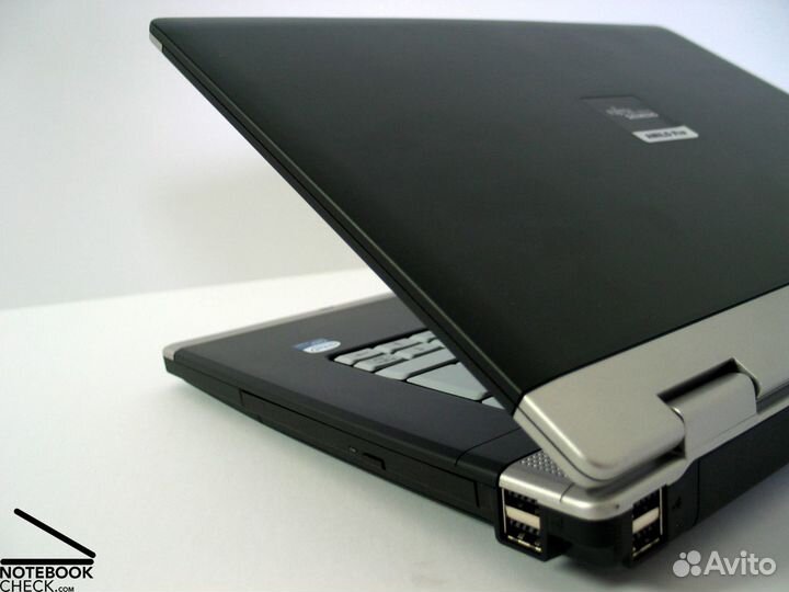 Ноутбук Fujitsu Siemens amilo Pro V3505