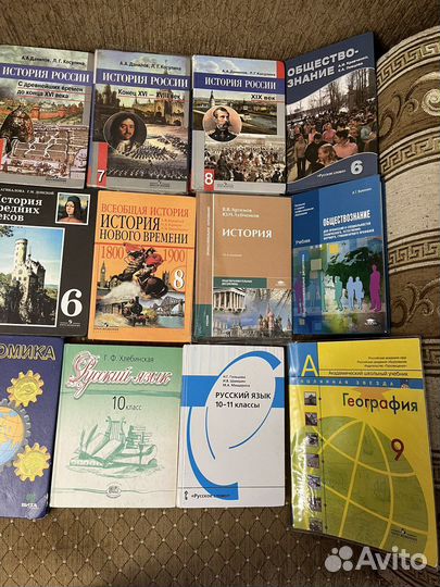 Учебники с 6-11 по разным предметам