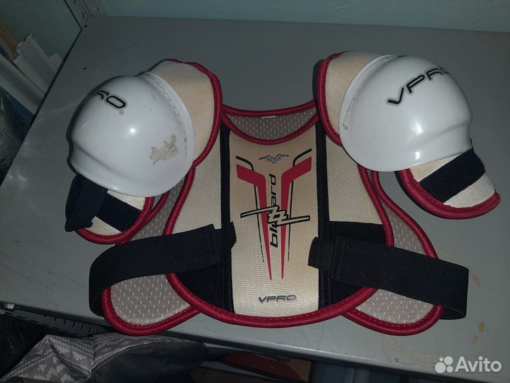 Нагрудник для хоккея