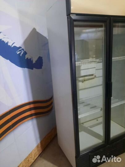 Холодильная витрина бу