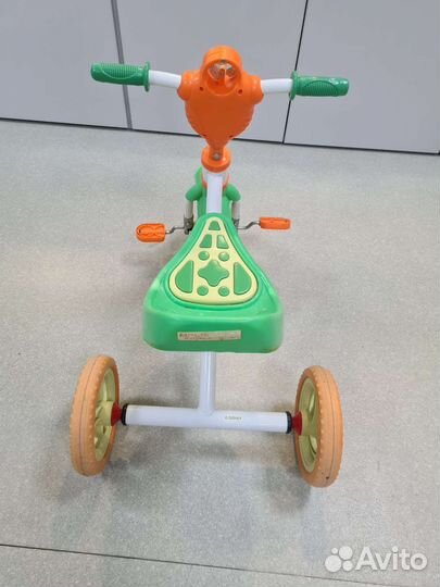 Детский трехколесный велосипед