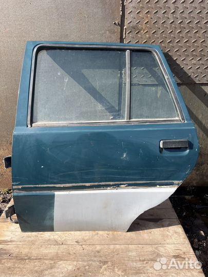 Дверь задняя левая под ремонт заз таврия 5Д