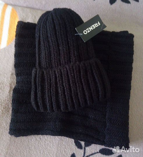 Шапка зимняя женская и снуд новые