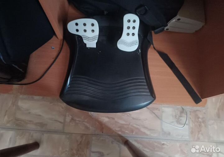 Игровой руль с педалями для пк