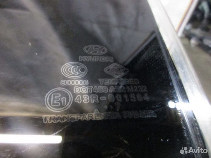 Стекло двери задней левой Hyundai Accent II (+тага