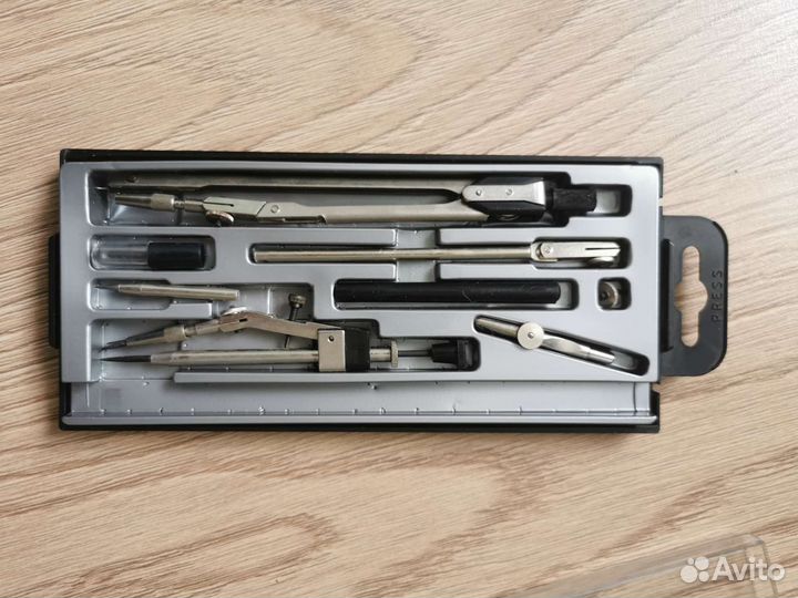 Готовальня набор черчежный 8 предметов