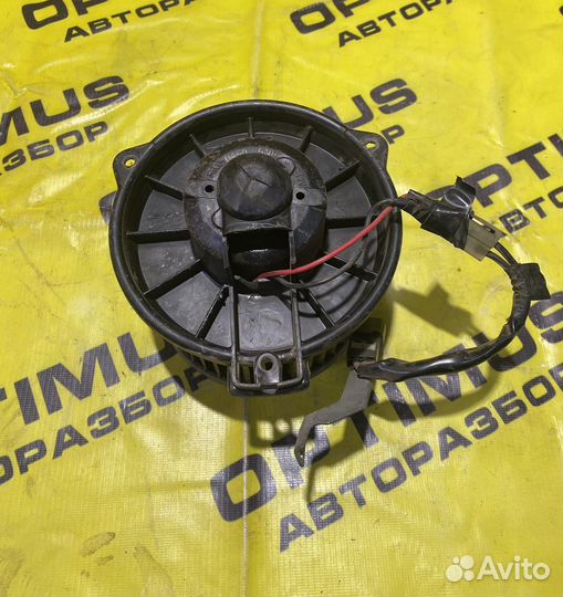 Вентилятор печки Toyota Corolla 100