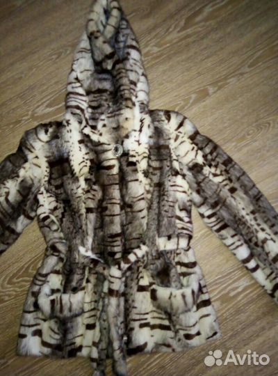 Греция. Стильная шубка из норки