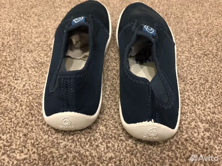 Коралки, акватапки, аквашузы