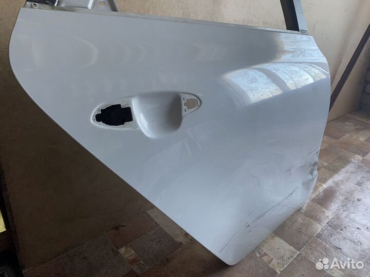 Задняя правая дверь в сборе KIA Ceed JD