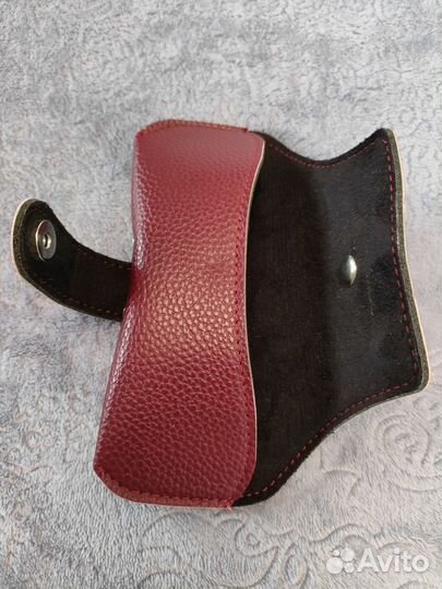 Футляр для очков красный