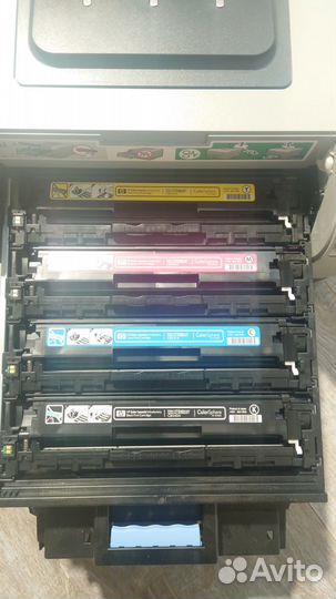 Цветной принтер HP Color LaserJet CP1515n