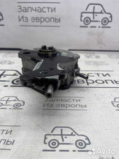 Вакуумный насос(Тнвд) 1.9 TDI 038145209N