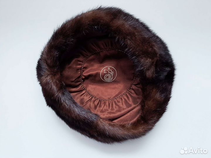 Шапка норковая женская, берет, цвет коричневый