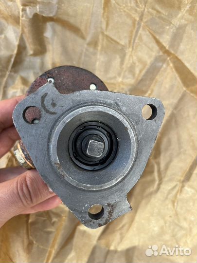 Топливный насос Яаз-204/206