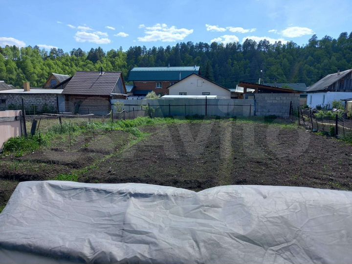 Дом 25 м² на участке 6 сот.