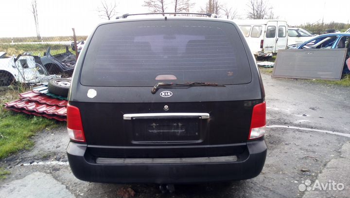 Kia Carnival 02 год 2.9TD